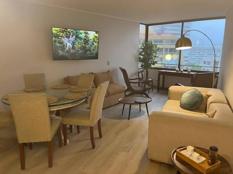 Depto San Martin A Pasos Muelle Con Estacionamient Apartamento Vina del Mar